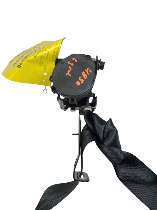 PILOT     2016 Seat Belt Rear 608356