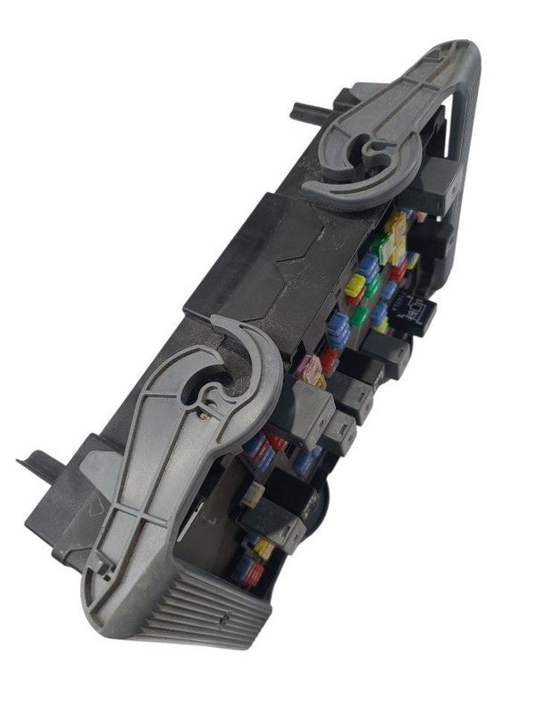 Fuse Box Engine Duramax Fits 07-09 SIERRA 2500 PICKUP 669436