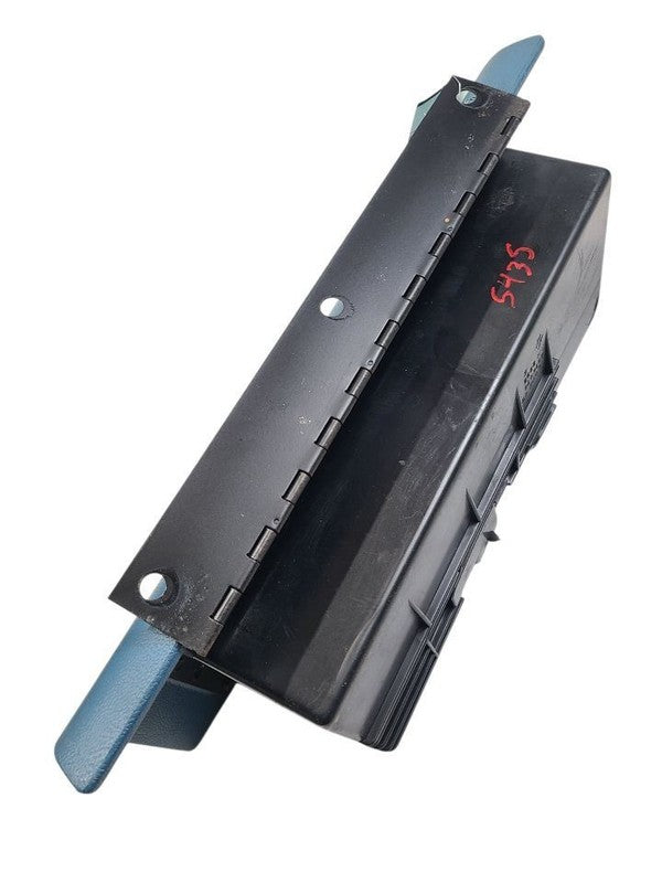 PACER     1976 Glove Box 661303