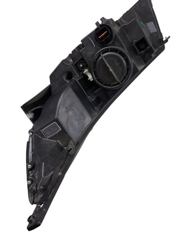 Passenger Right Headlight Fits 11-15 VOLT 618999