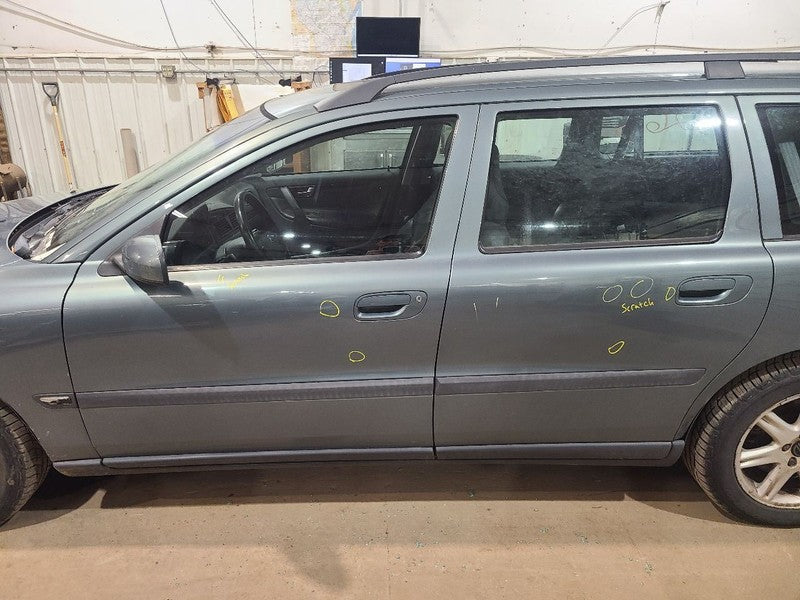 V70       2004 Glove Box 649805