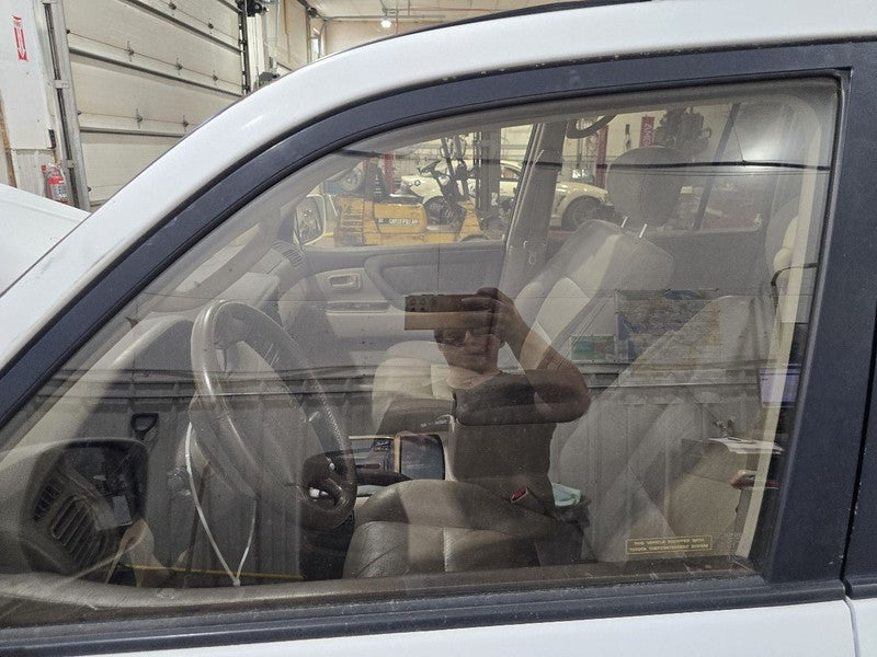 Driver Left Front Door Glass Fits 98-03 LEXUS LX470 632050
