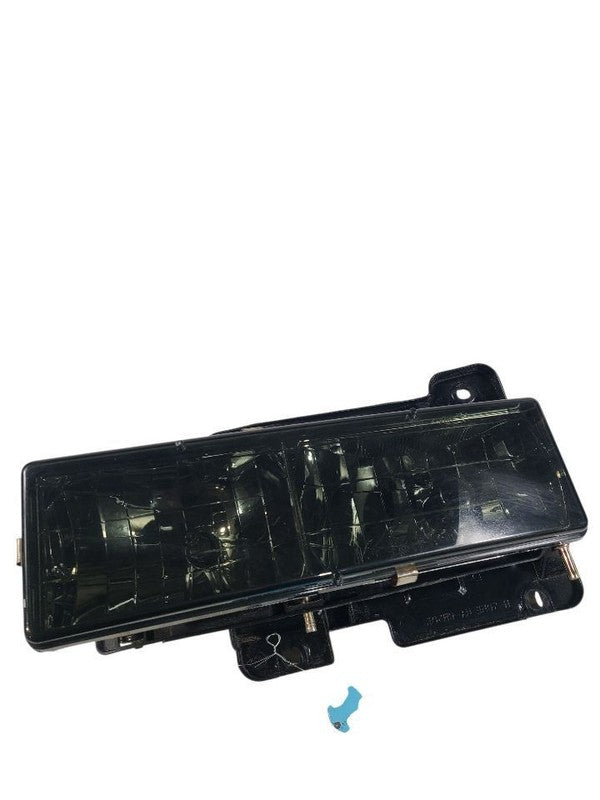Passenger Headlight Composite Fits 90-02 CHEVROLET 3500 PICKUP 630531