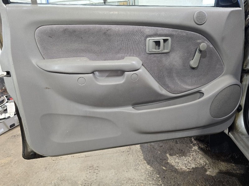 TACOMA    2002 Front Door Trim Panel 635390