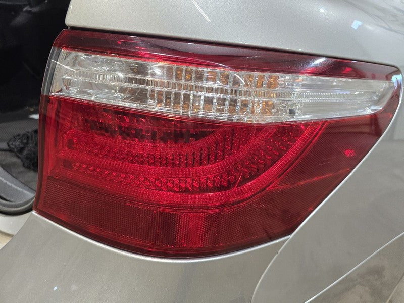 Passenger Tail Light Quarter Panel Mounted Fits 07-09 LEXUS LS460 6374