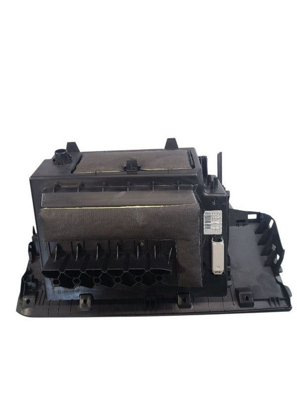 X1        2016 Glove Box 632527