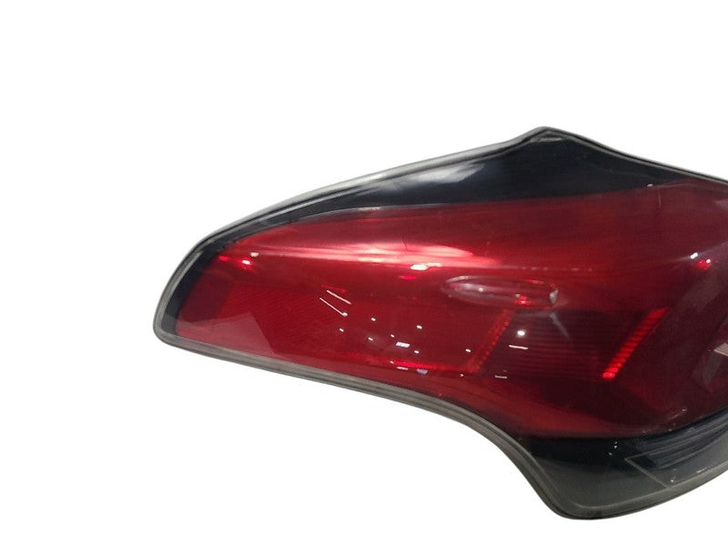 Driver Tail Light Quarter Panel Mounted Without LED Fits 16-18 RAV4 65