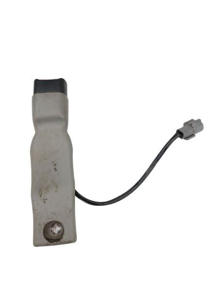 FRONT F350SD    1999 Driver's Side Buckle Seat Belt Front 574951
