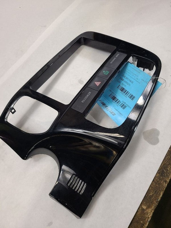 OUTLANDER 2016 Dash Bezel 625568