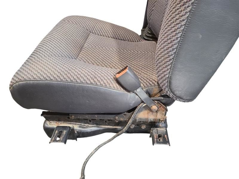 Passenger Front Seat Fits 1999 DODGE PICKUP 2500 596895