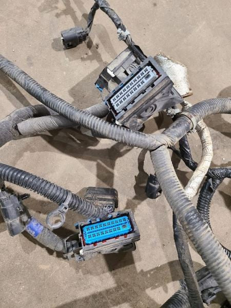 SUBURBN15 2015 Engine Wire Harness 600900