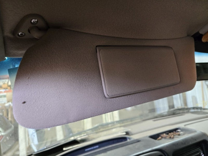 CARAVAN   1995 Sun Visor 642106