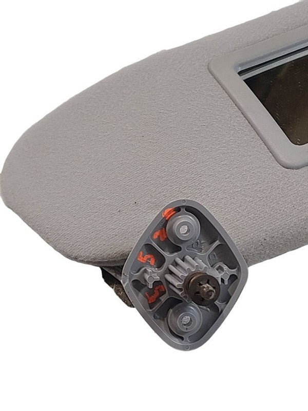 F250      1998 Sun Visor 666820