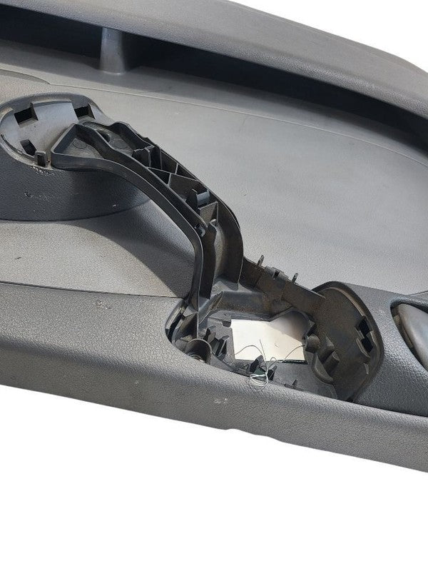 SPRINTV25 2006 Front Door Trim Panel 669899