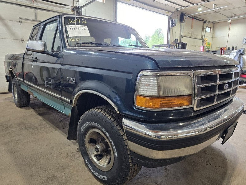F150      1995 Front Seat 652811