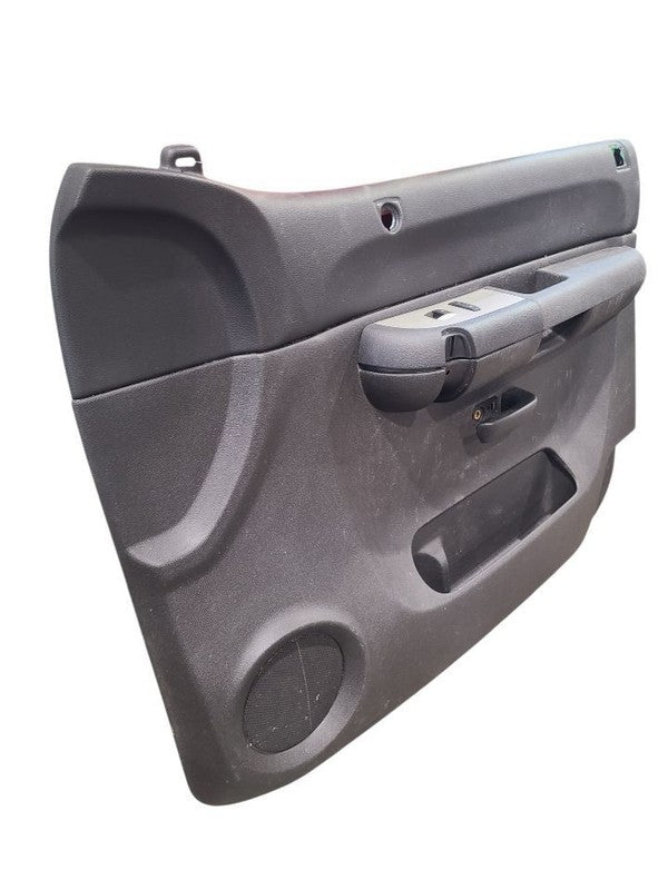 SILV15NEW 2007 Front Door Trim Panel 661898