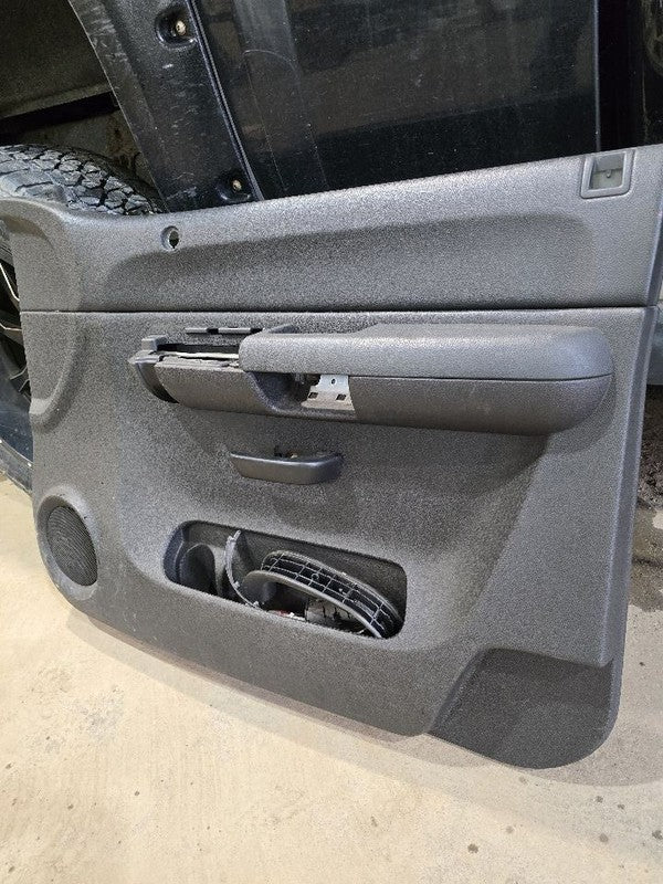 SILV25NEW 2007 Front Door Trim Panel 626521