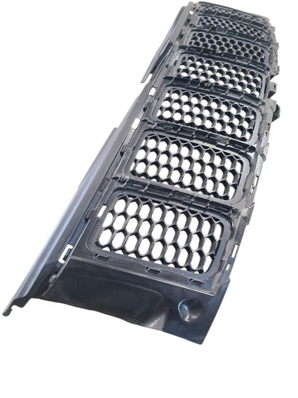 Grille Overland VIN C 7th Digit Upper Fits 14-16 GRAND CHEROKEE 667415