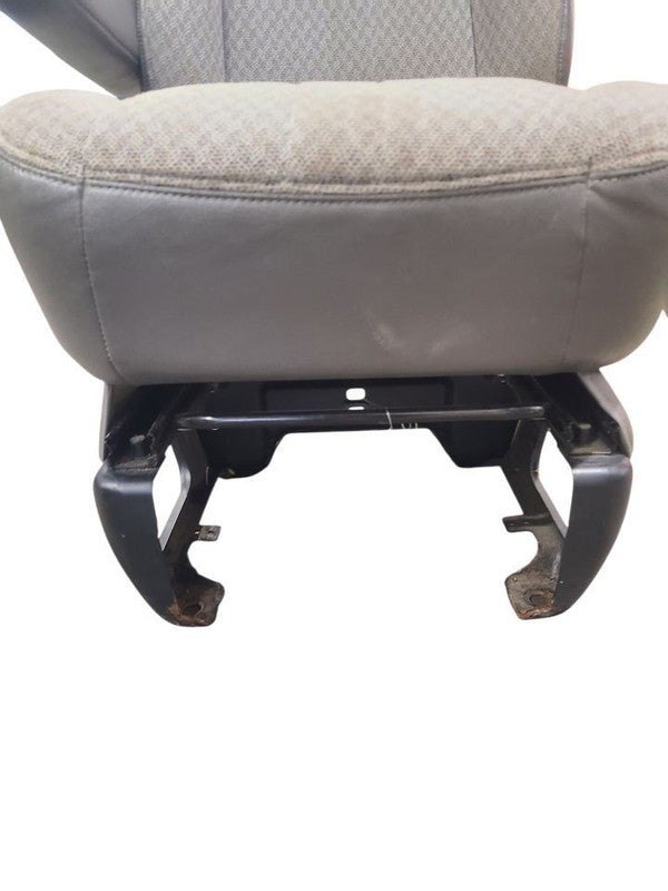 Driver Front Seat Bucket Cloth Opt AS5 Fits 08-09 EXPRESS 1500 VAN 663