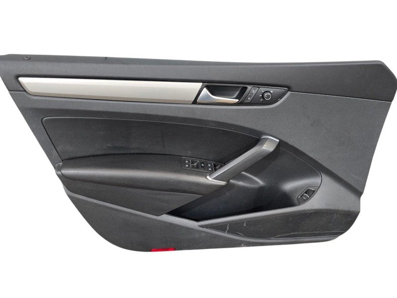 PASSAT    2022 Front Door Trim Panel 637868