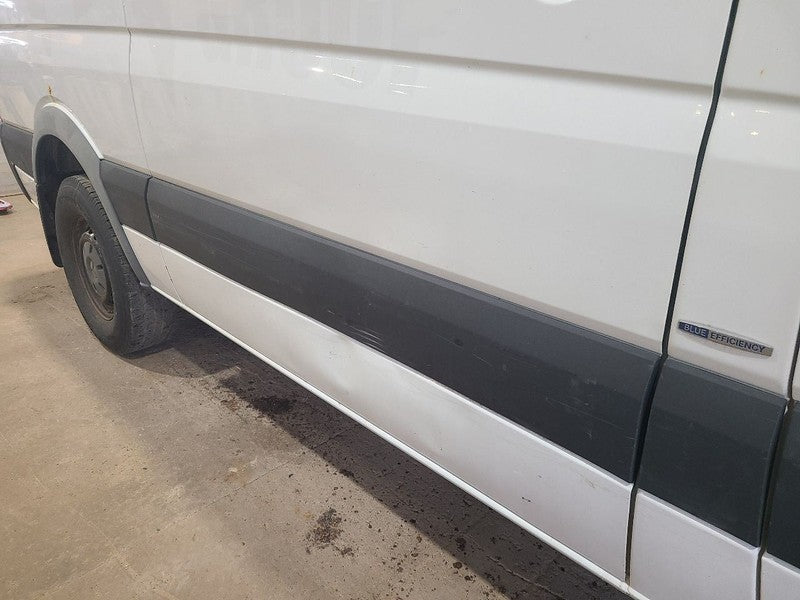 Passenger Rear Side Door Sliding Fits 10-18 MERCEDES SPRINTER 2500 679