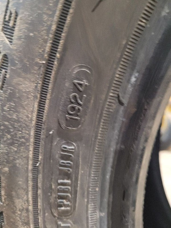 1 Used Tire 235-65-17 Cooper 5/32 660598