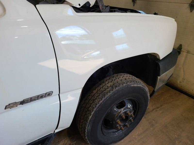 Passenger Fender Front Classic Style Fits 03-07 SILVERADO 1500 PICKUP 