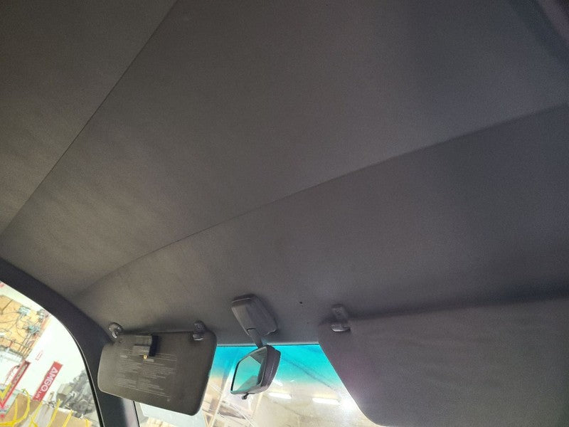 T100      1995 Headliner 663783