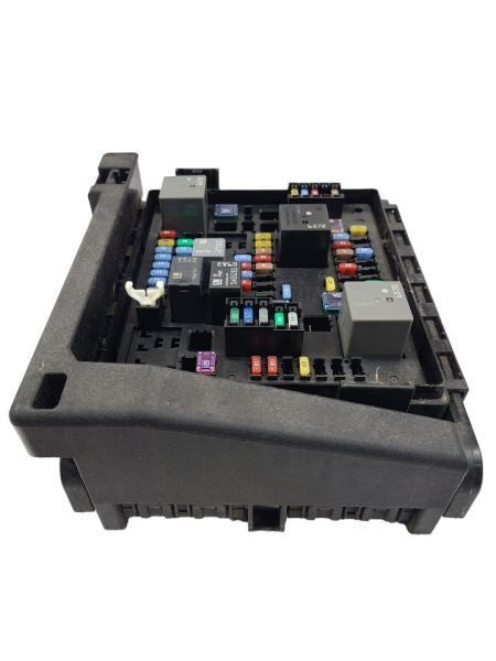 Fuse Box Engine VIN Z 11th Digit ID 84085249 Fits 17 ACADIA 587341