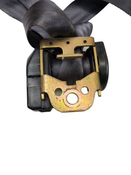 RAM1500   1996 Seat Belt Front 586630