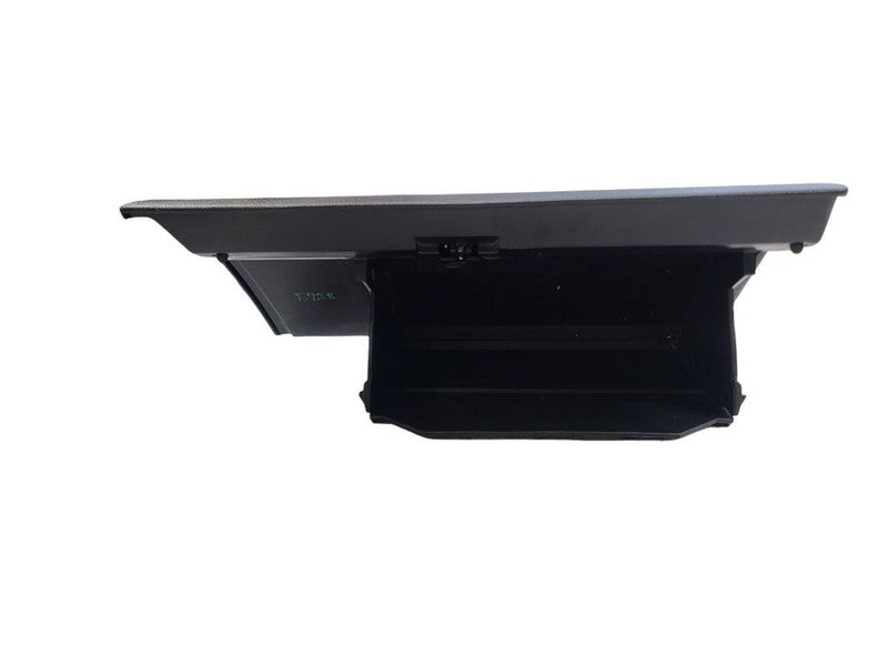 H3        2006 Glove Box 679872