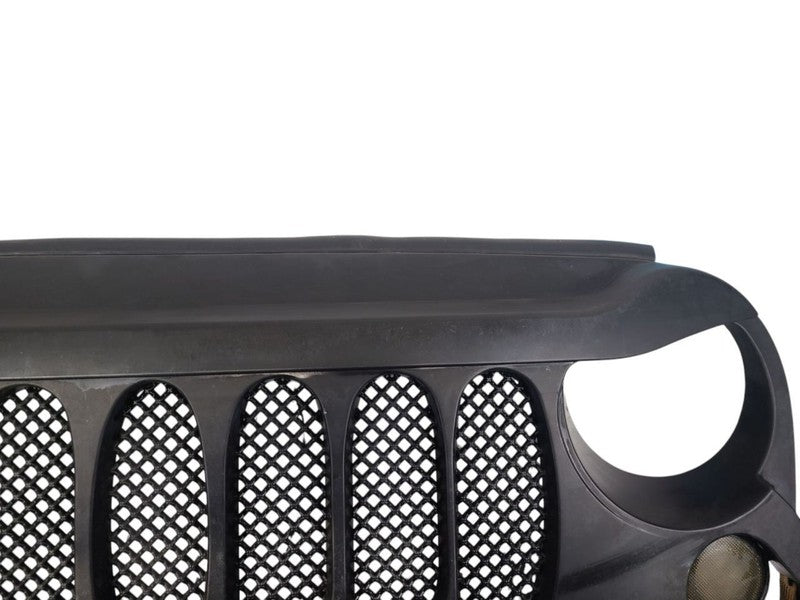 Grille VIN W 6th Digit Jk Body With Grille Inserts Fits 14-18 WRANGLER