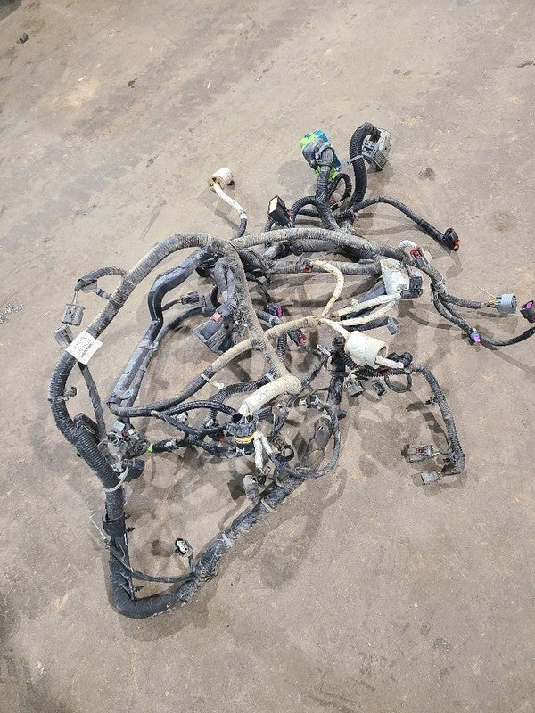 SUBURBN15 2015 Engine Wire Harness 620977