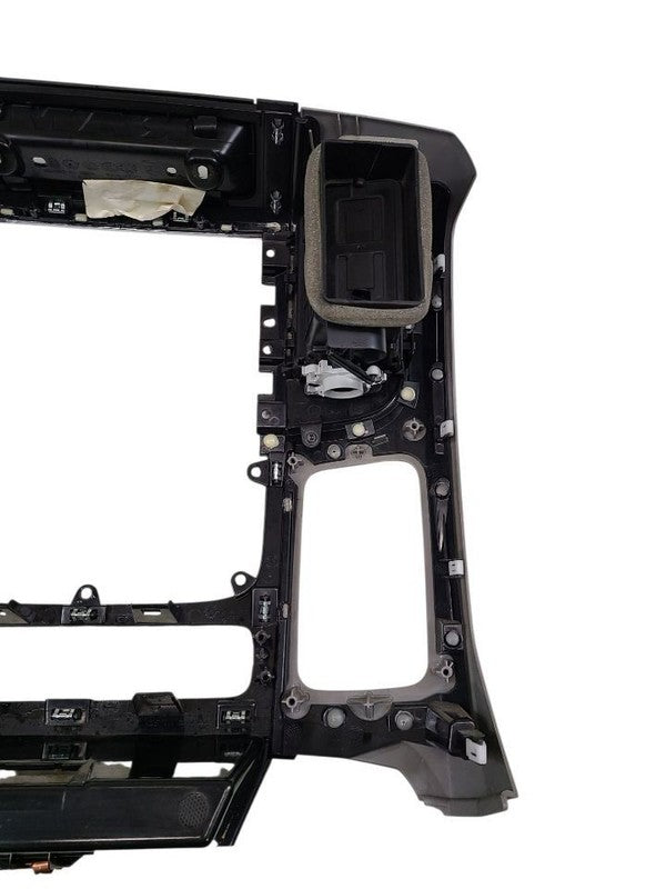 RAM1500   2014 Dash Bezel 630662