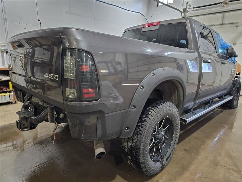 RAM3500   2018 Drivers Door Latch Front  588053