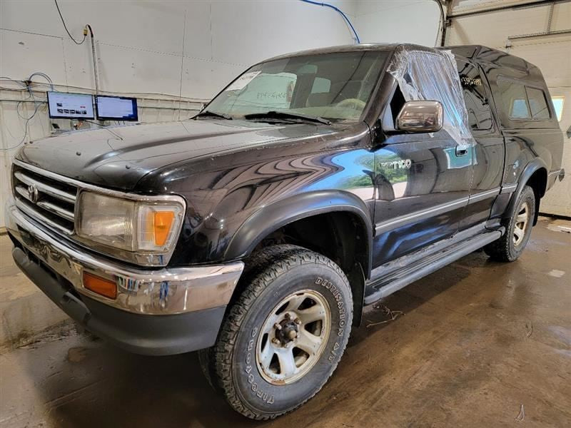 T100      1997 Owners Manual 438713