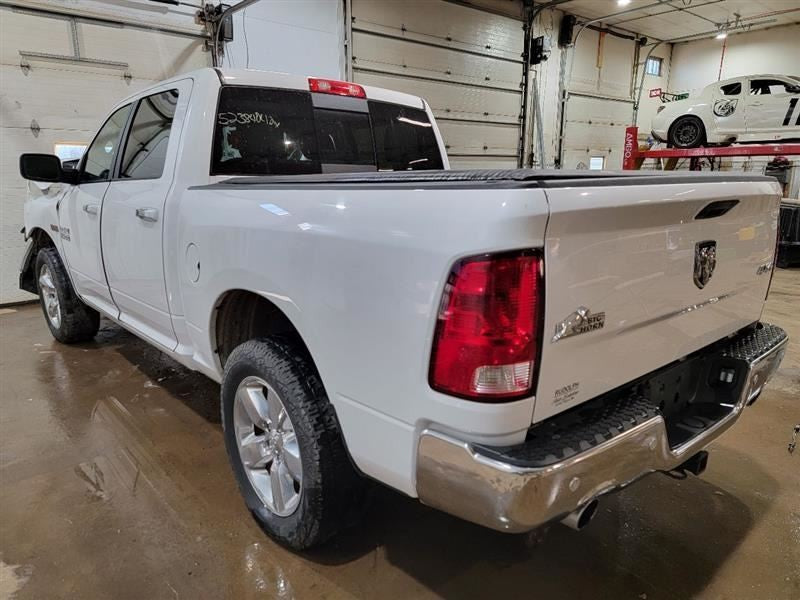 RAM1500   2017 Owners Manual 492383