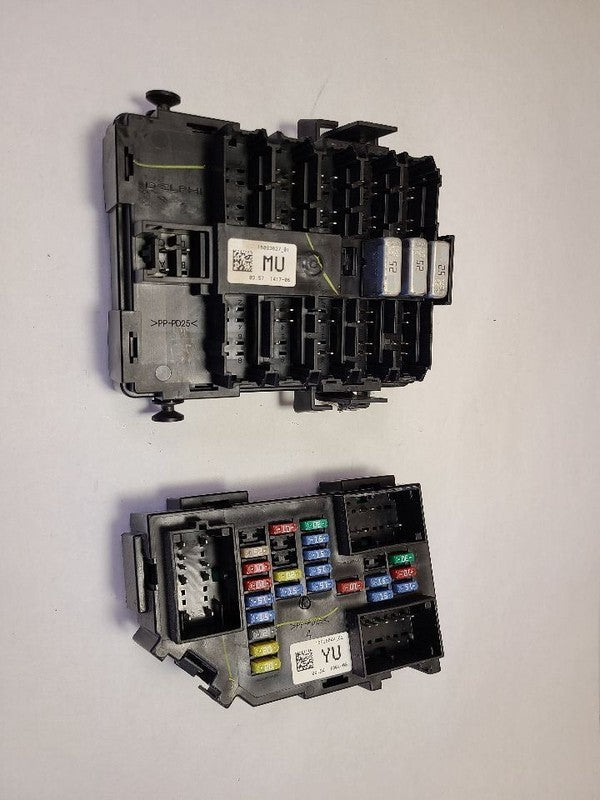 YUKON     2007 Fuse Box Cabin 624137