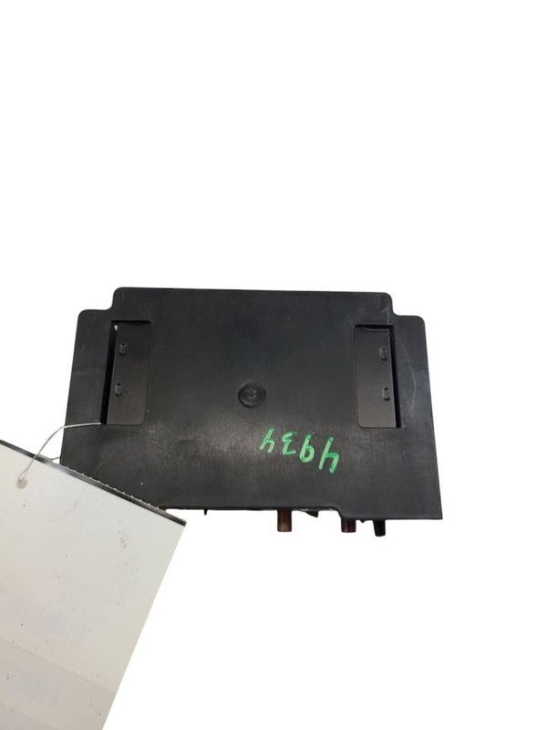 Chassis ECM Communication Right Hand Kick Panel Onstar Fits 20-22 CANY
