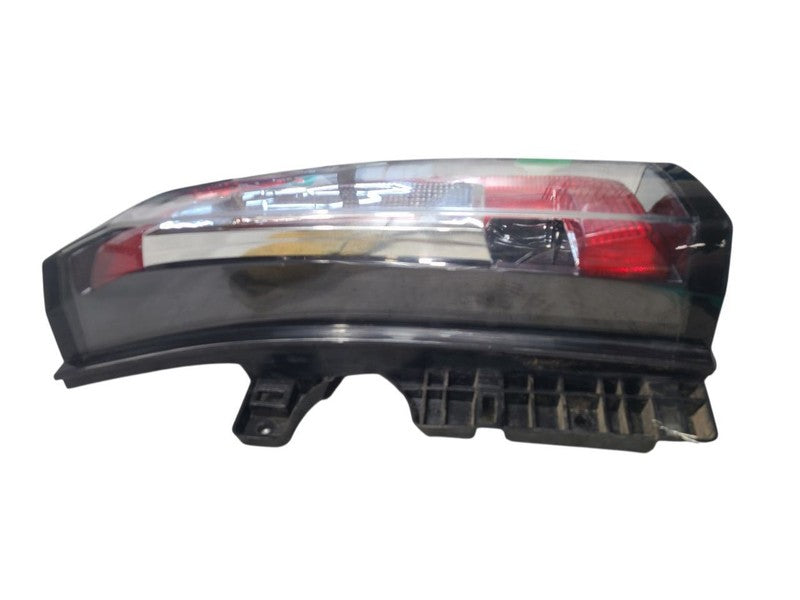 Passenger Right Tail Light Fits 15-20 YUKON 669656