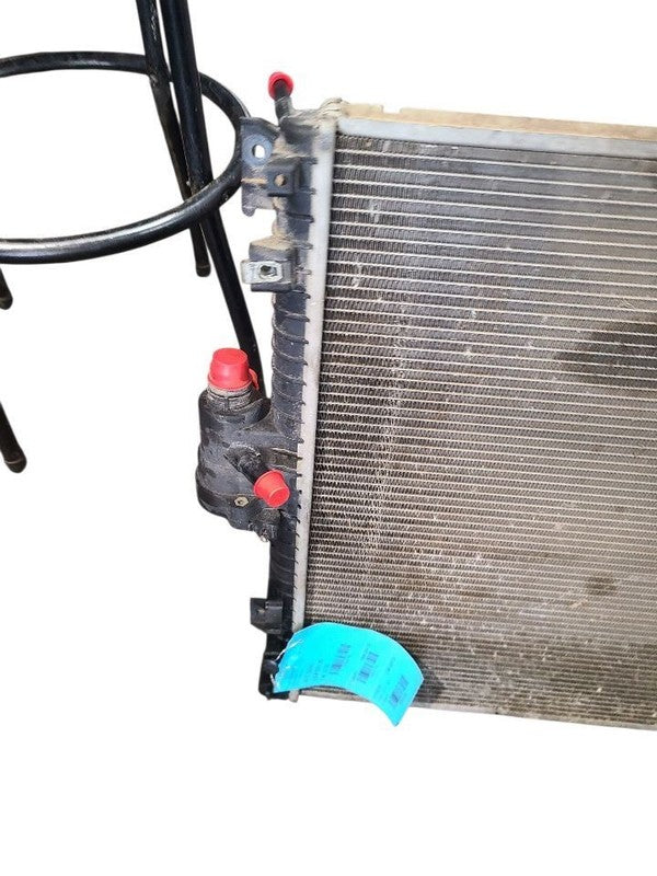 Radiator Engine Cooling Fits 11-16 FORD F250SD PICKUP 637168