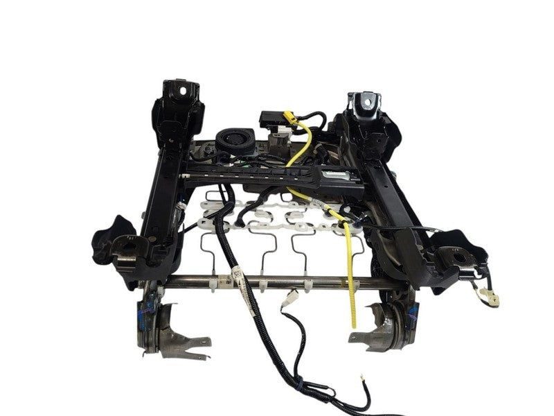 PILOT     2016 Front Seat Track 608351