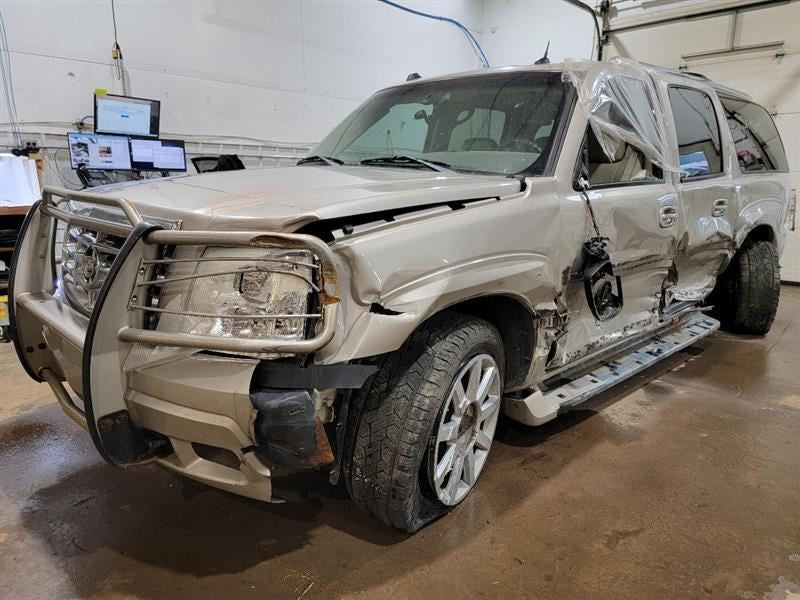 Info-GPS-TV Screen Entertainment System Opt U42 Fits 04-06 ESCALADE ES