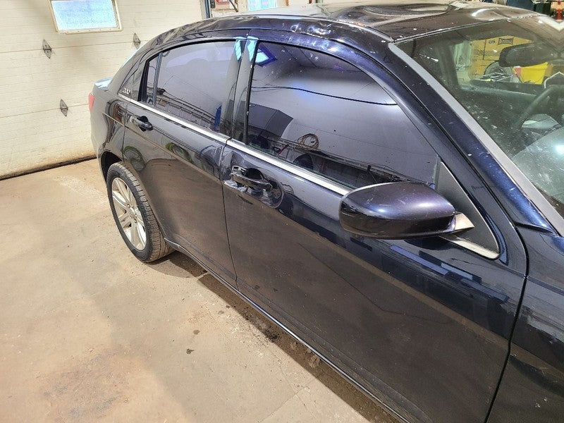 Trunk/Hatch/Tailgate Sedan Fits 11-14 200 663207
