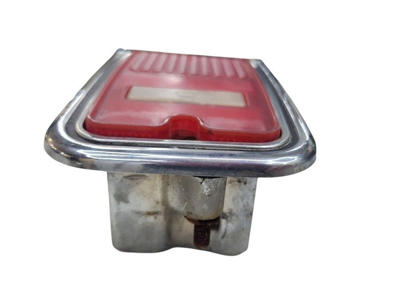 Tail Light Fits 84-91 GRAND WAGONEER 678961