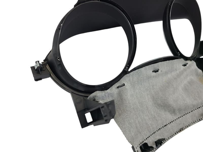 ROGUE     2020 Dash Bezel 602780