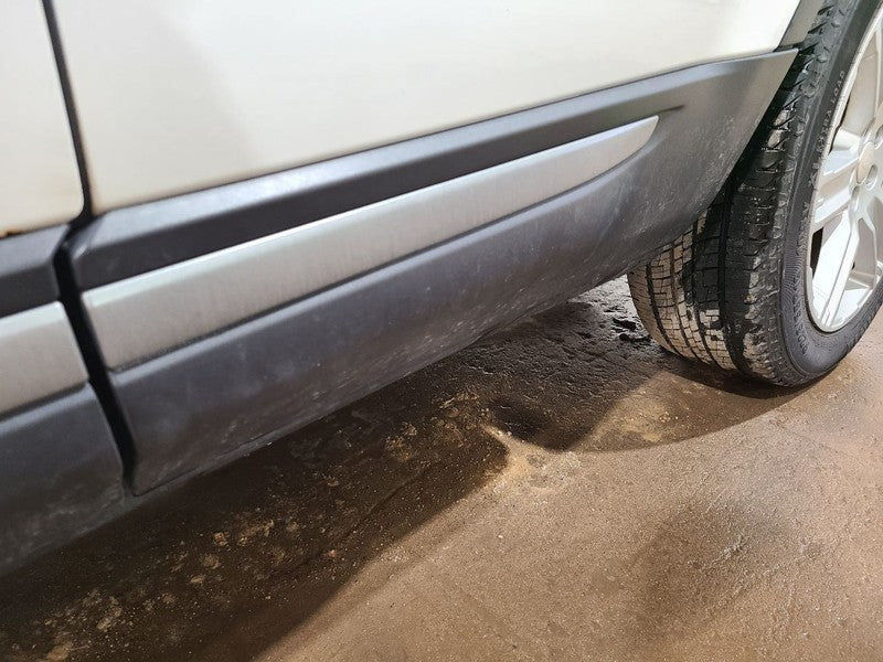 EVOQUE    2015 Door Moulding Rear 660844