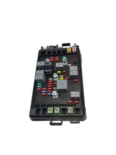 Fuse Box Engine Fits 02-03 BRAVADA 591580