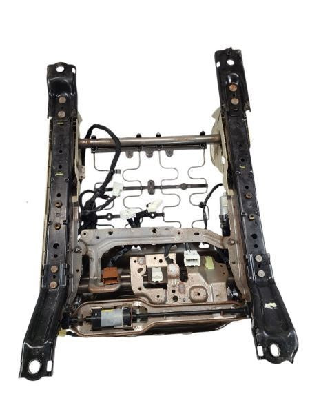 JX35      2013 Front Seat Track 600468