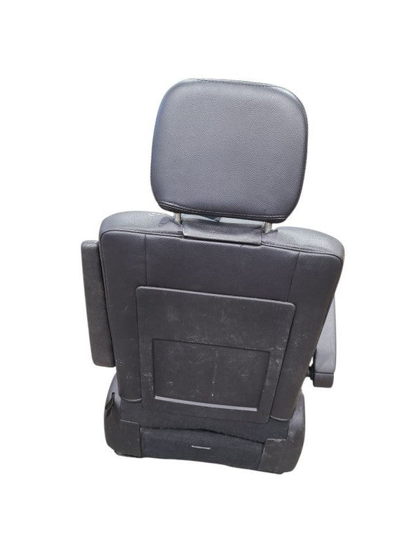 TOWN COUN 2016 Seat Rear 621154